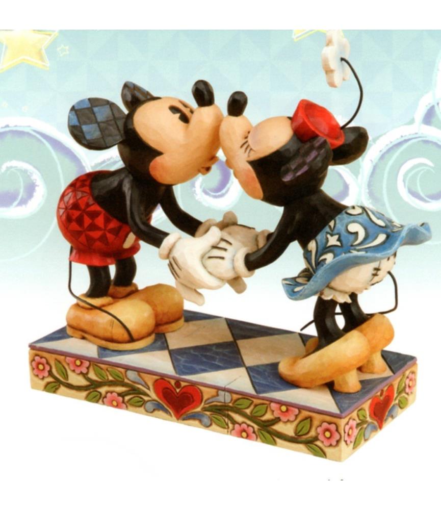 Smooch for my sweetie: Mickey & Minnie Mouse