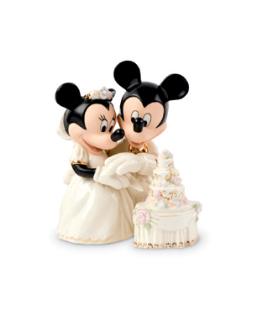 Minnie's dream wedding cake