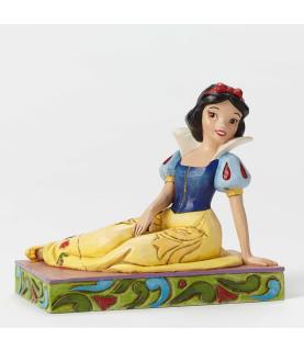 Be a Dreamer: Snow White Personality Pose