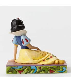 Be a Dreamer: Snow White Personality Pose
